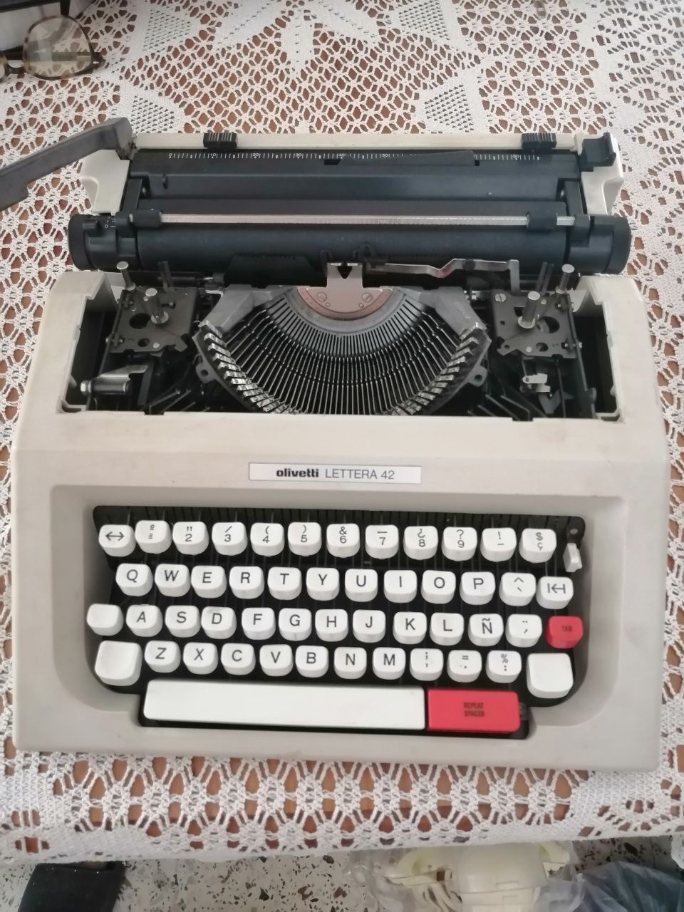 Masina de scris vintage Olivetti lettera DL