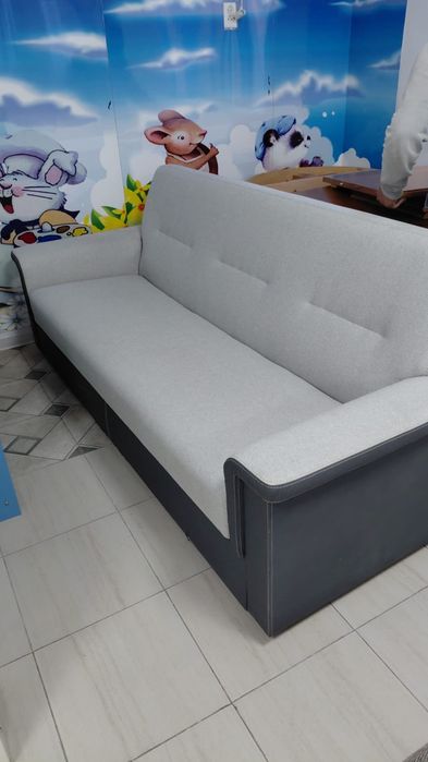 Срочно продам Диван размер 2.20