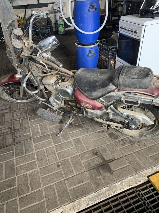 Dezmembrez-Vand motocicleta Daelim daystar 125 cm