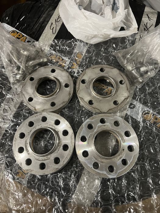 Фланци 15/25 мм 5х112 66.6 Мерцедес