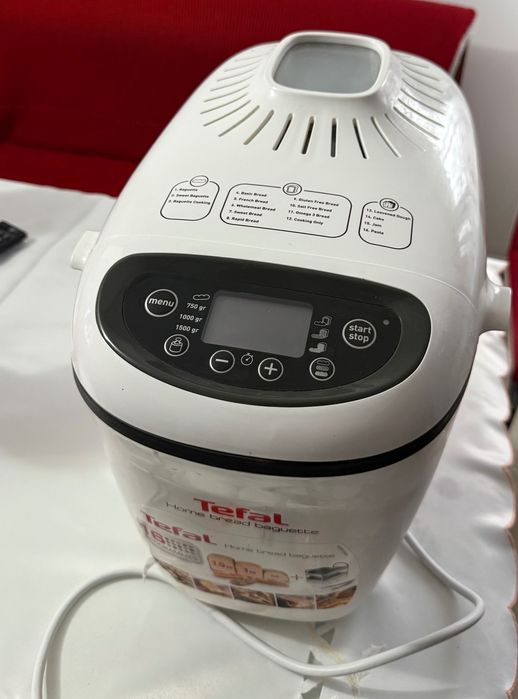 Mașina făcut și copt pâine