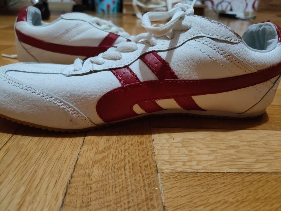 Маратонки TCM номер 38 естествена кожа