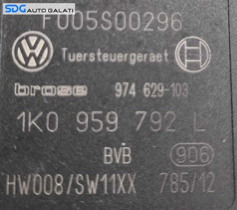 Motoras Macara Electrica de pe Usa Portiera Dreapta Fata Skoda Octavia 2 2004 - 2013 Cod 1K0959792L 1K0959701P 1K5837401AH [N0584]