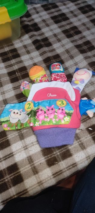 Продам рукавичку игрушку