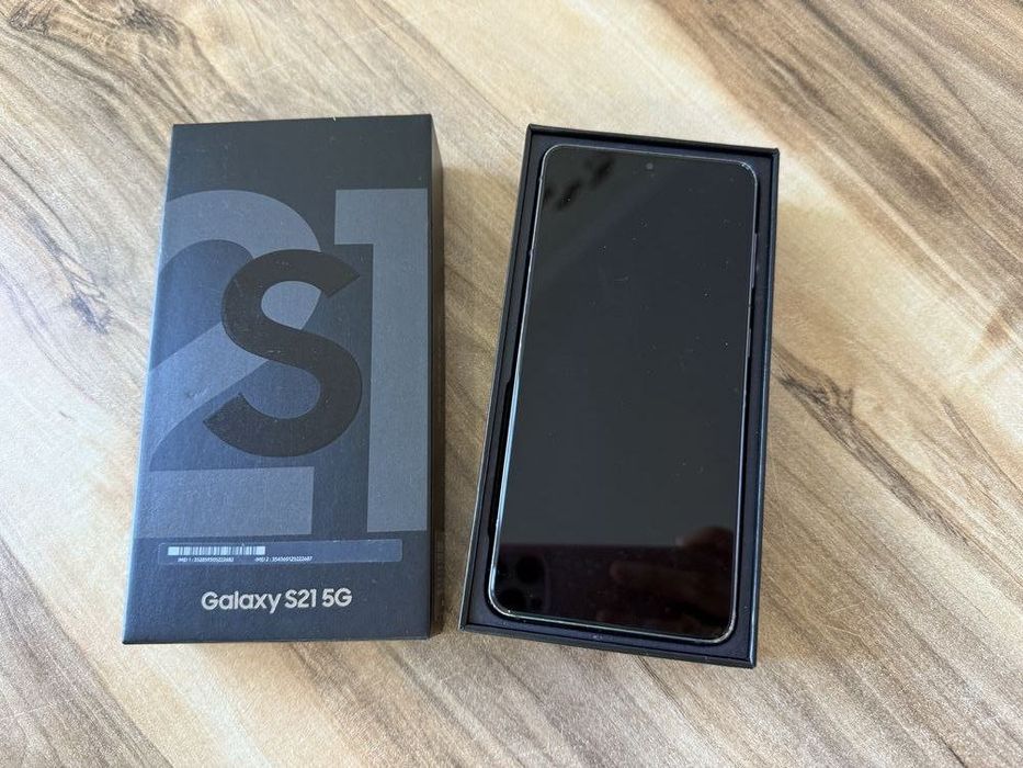 Продам Samsung s21