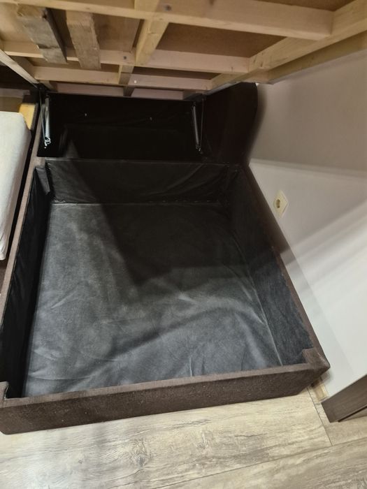 Разтегателен ъглов диван с ракли