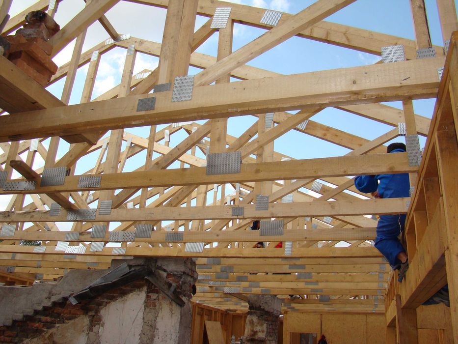 Oferim servicii de reparatii acoperisuri si montaj sisteme acoperis