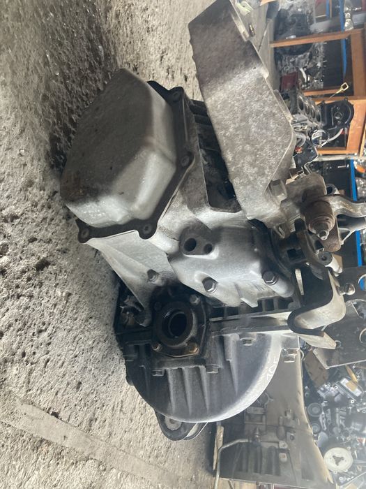 Fiat ducato boxer  2.2hdi 120кс 2010 година 5 скорости Скоростна Кутия