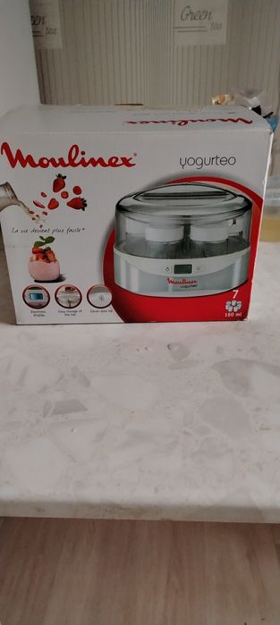 Йогуртница новая.