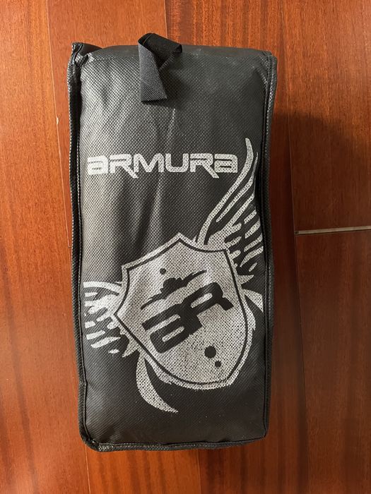 Manusi de box ARMURA Premium Black 2.0 10 Oz