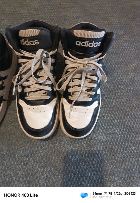 Маратонки Адидас