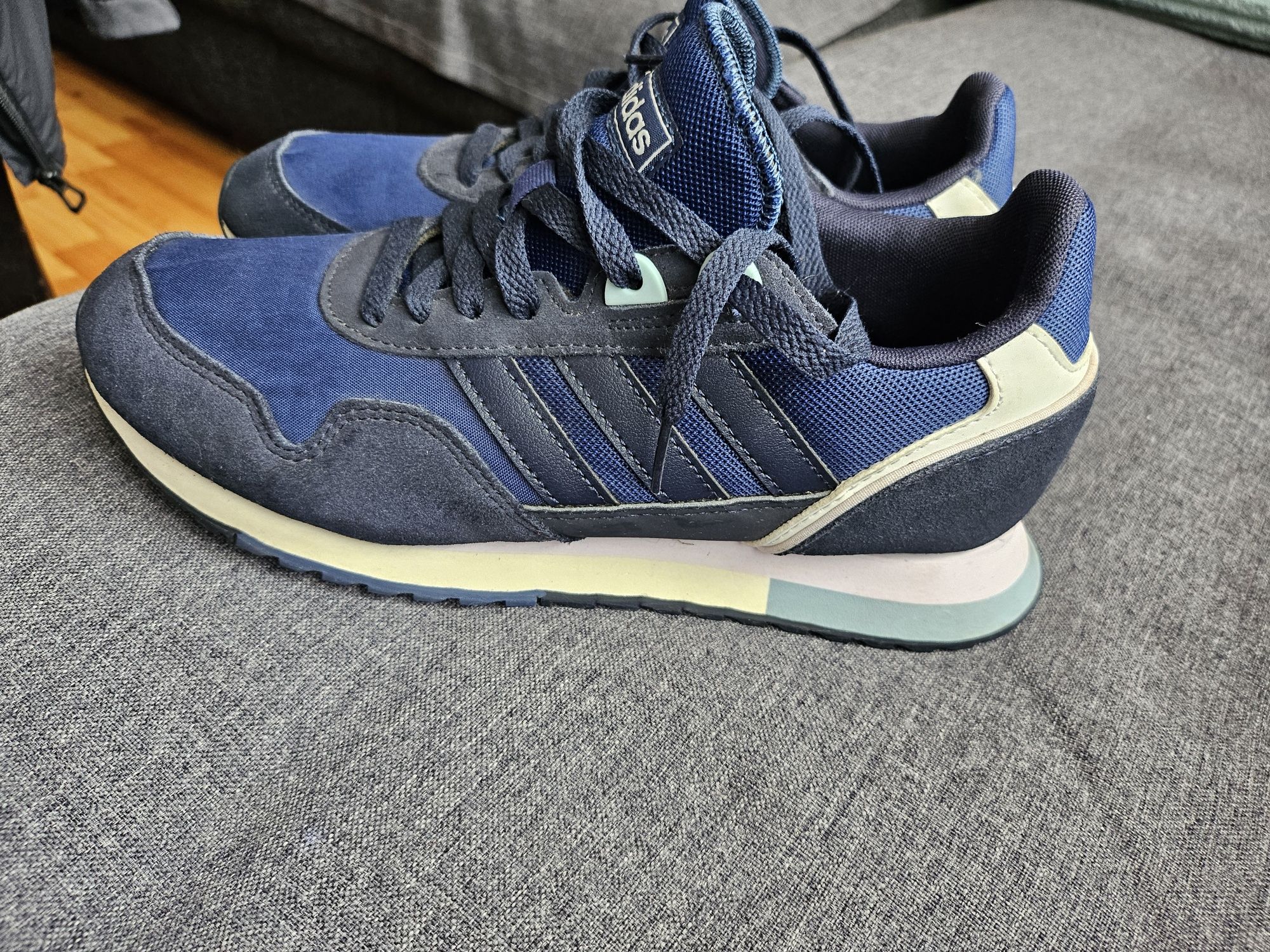 Мъжки маратонки Adidas,нови