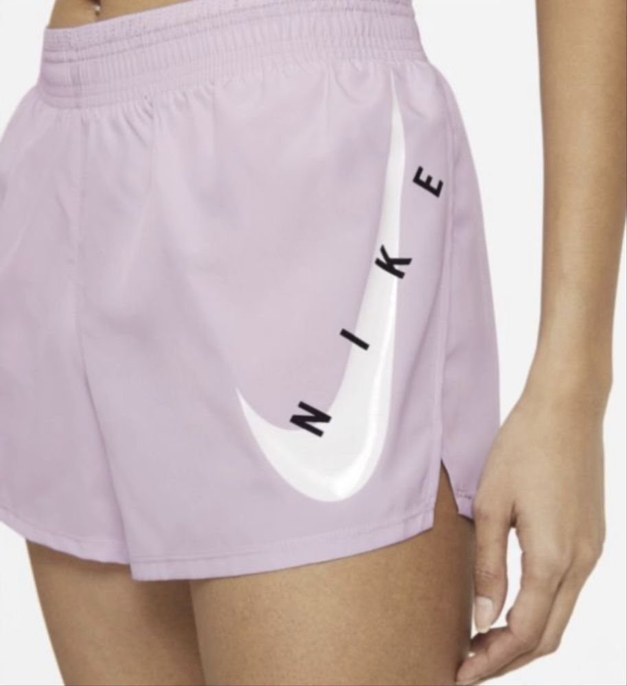 Дамски къси панталонки Nike - размери XS и S
