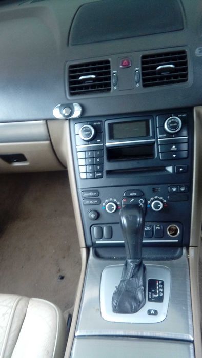 На Части Volvo XC90 2.4 D5  фейс