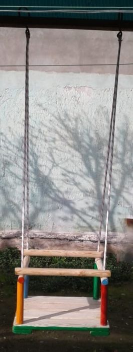Детская деревянная качеля