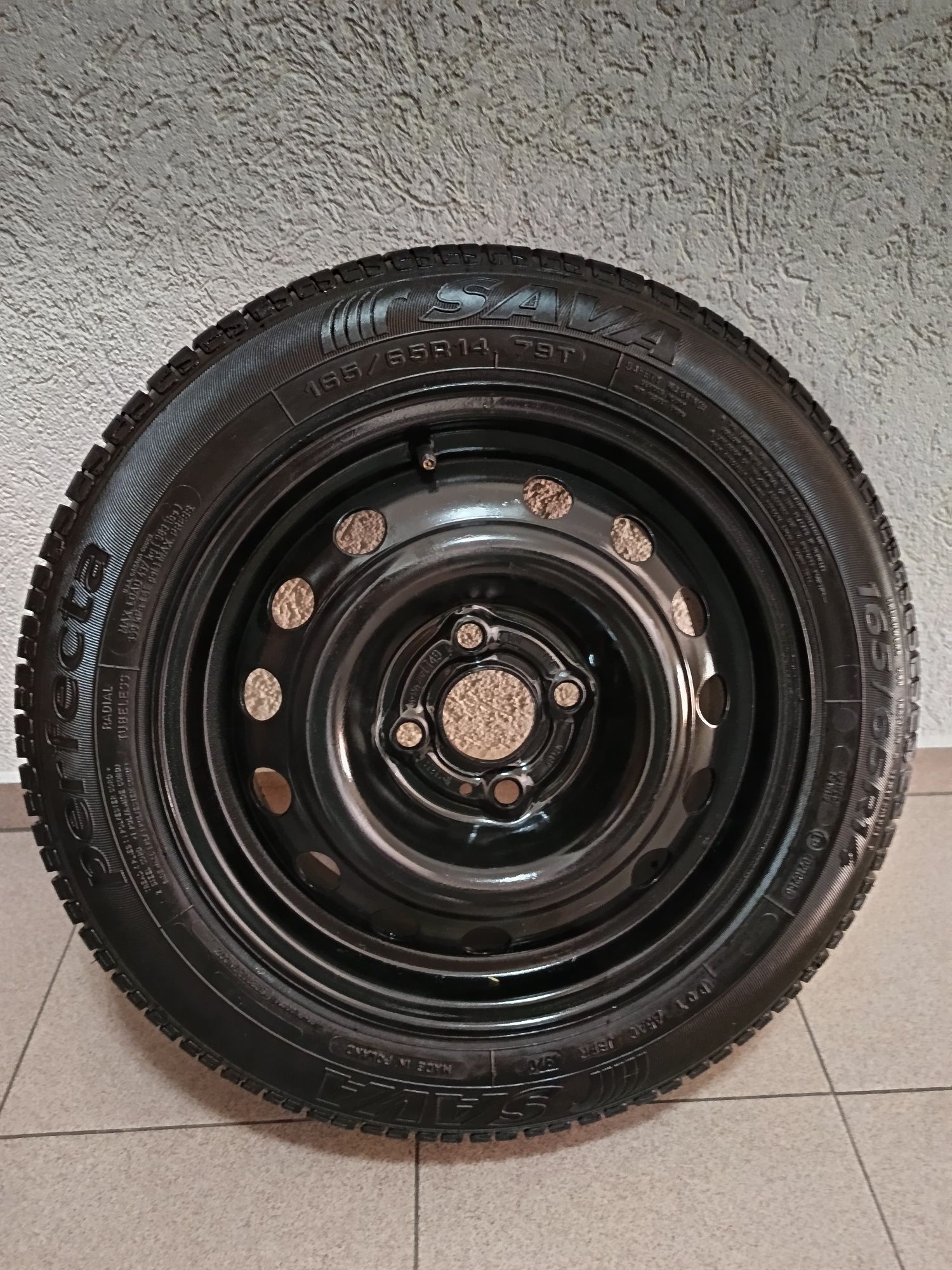 Гума с джанта 14".Нова!