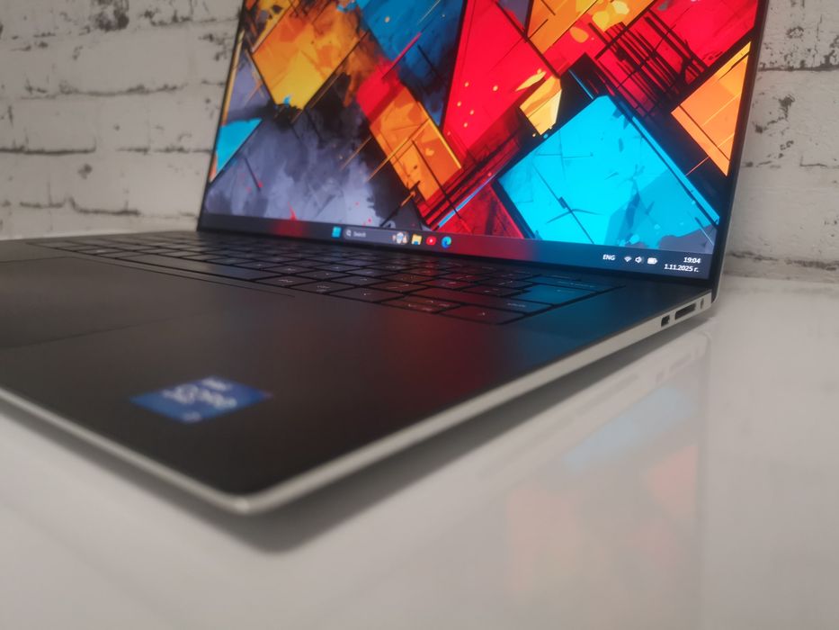 Лаптоп Dell XPS 15 9500 Intel i7, Nvidia 1650 Ti, 1TB NVMe, 16GB RAM