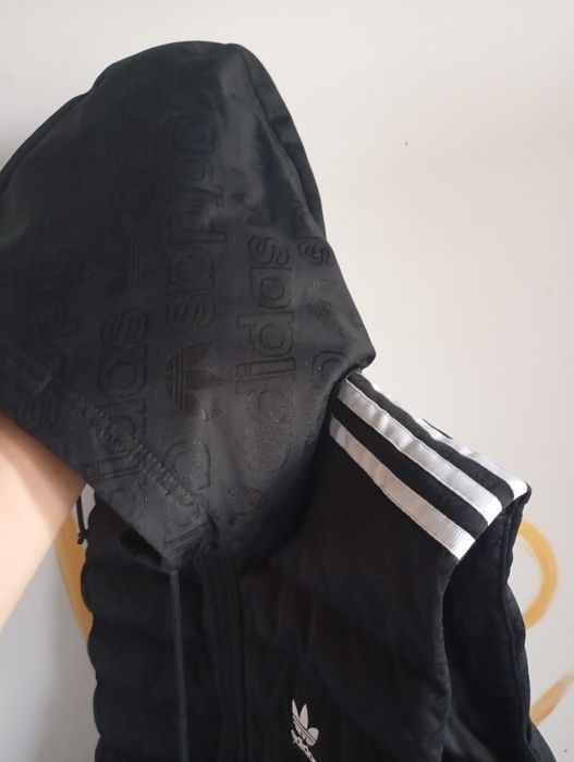 Vestă Adidas - mărime 38 - in stare perfectă