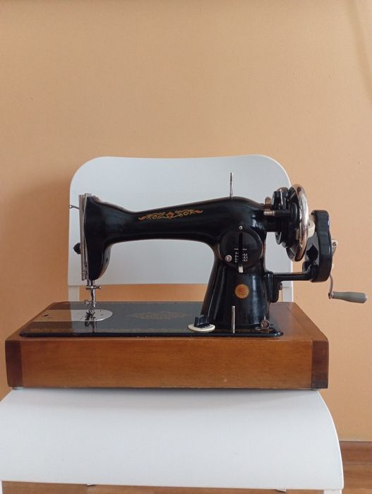 Продам швейную машинку Подольск.