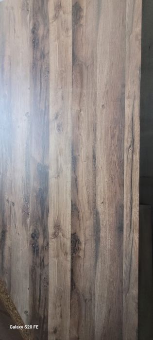 Продам столешницу фирмы egger новая