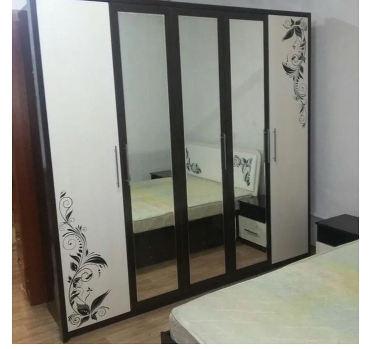 Спальный гарнитур 6 дверная