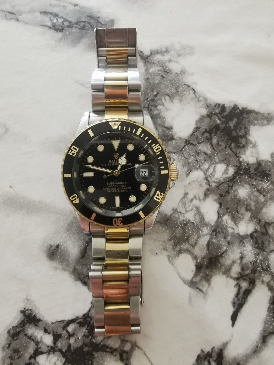 Продавам ръчен часовник ROLEX