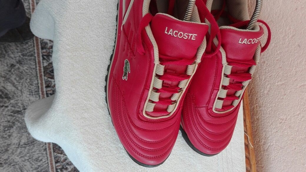 Adidași noi Lacoste nr 39,5 piele