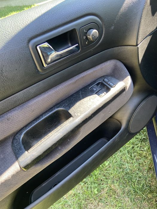 Volkswagen Golf 4, 1.4 benzină, 1999 – pt camp sau piese, vând urgent