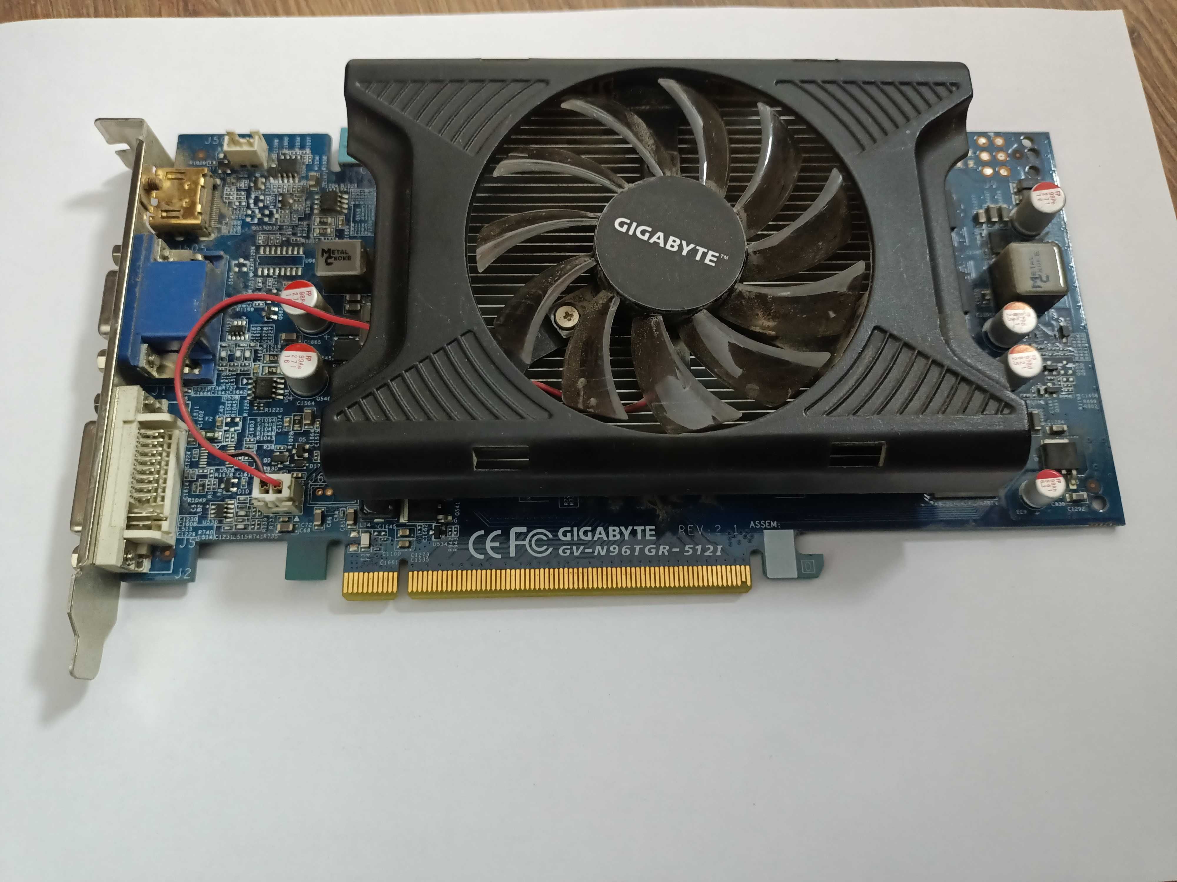 Продам видеокарту "Gigabyte GeForce 9600GT"