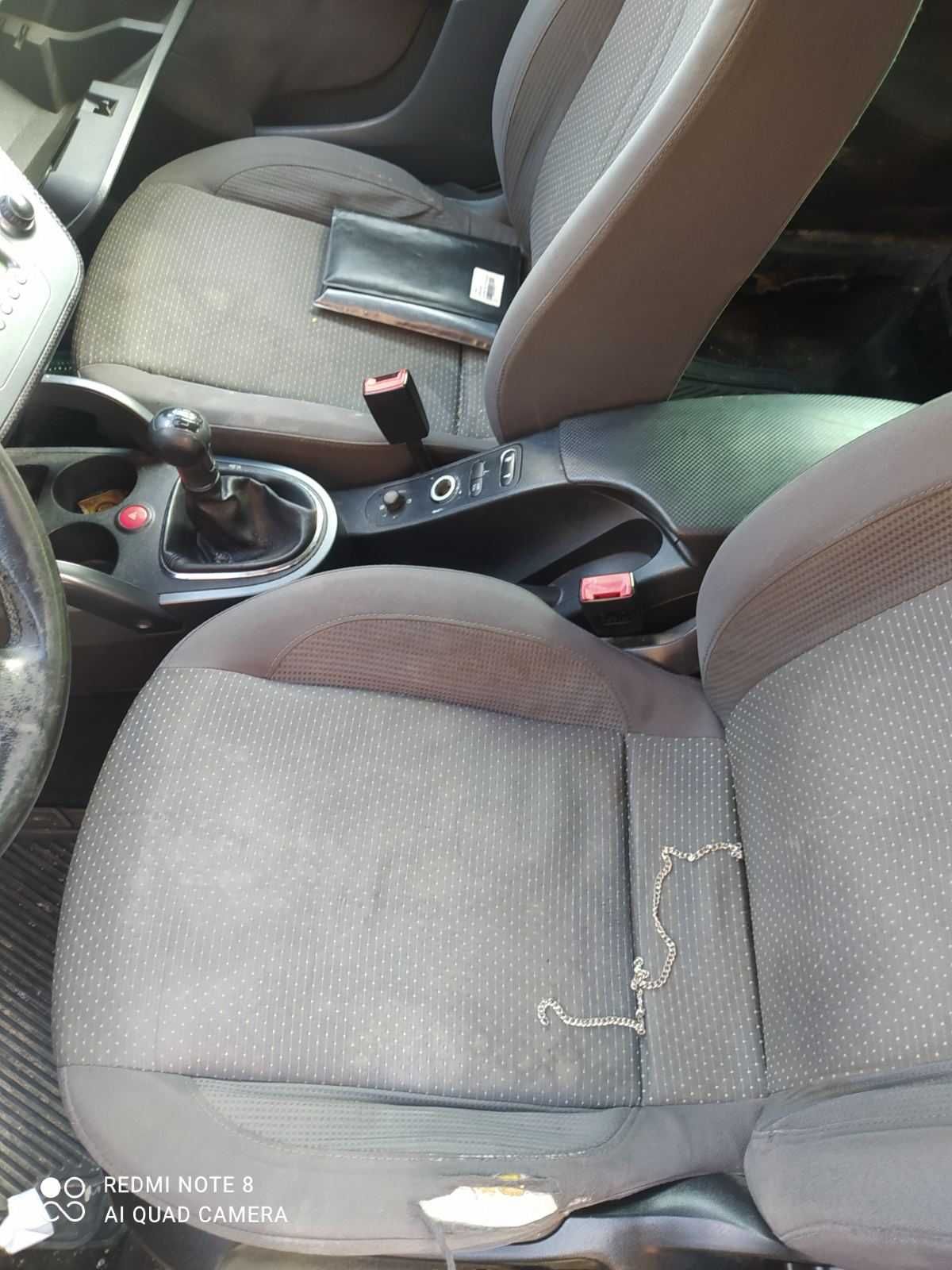 SEAT ALTEA 1.9TD 105к.с. 2007г. Код двигател: BXE,