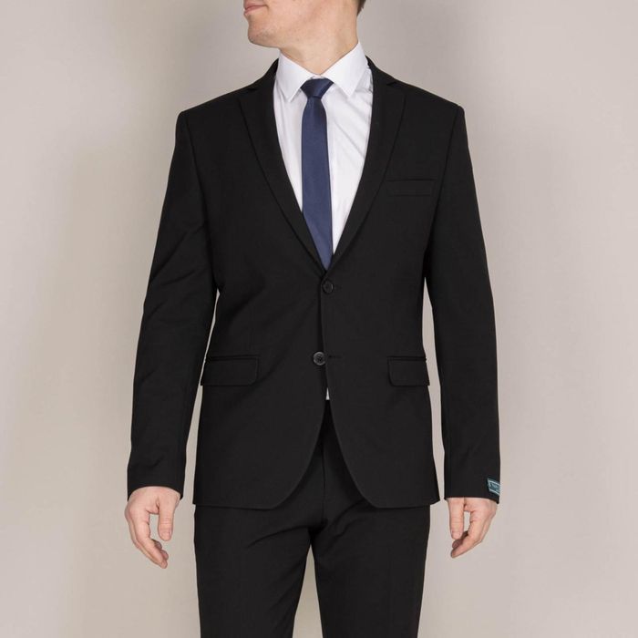 Мужской классичнский костюм двойка