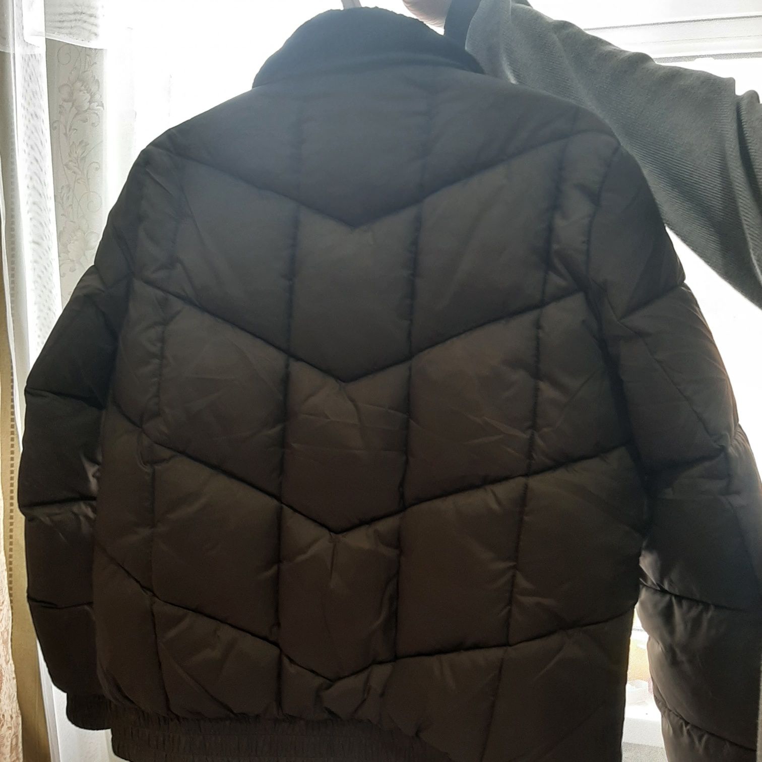 Продам куртку мужскую