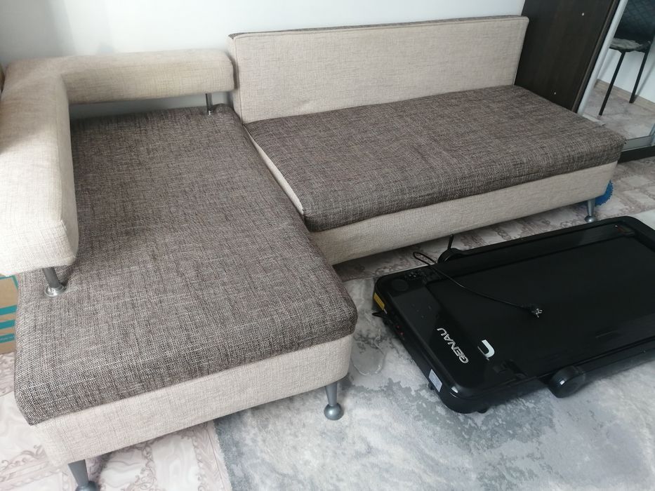 Угловой диванчик