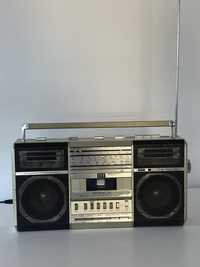 Vintage Radio Casetofon BoomBox ITT Touring 220