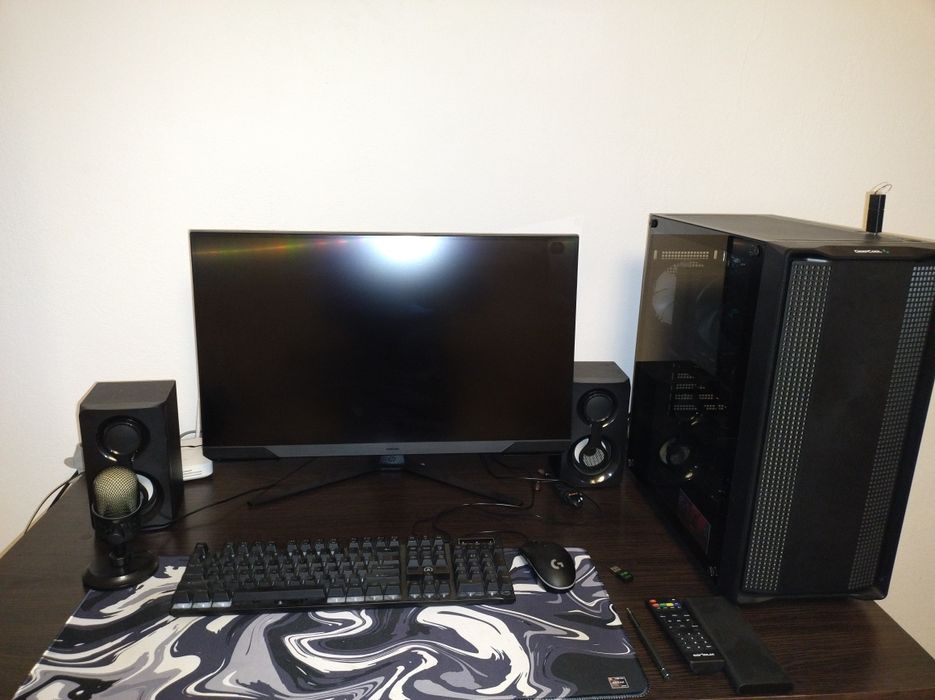 Vând Pc nou, full , monitor, mouse, tastatura, microfon