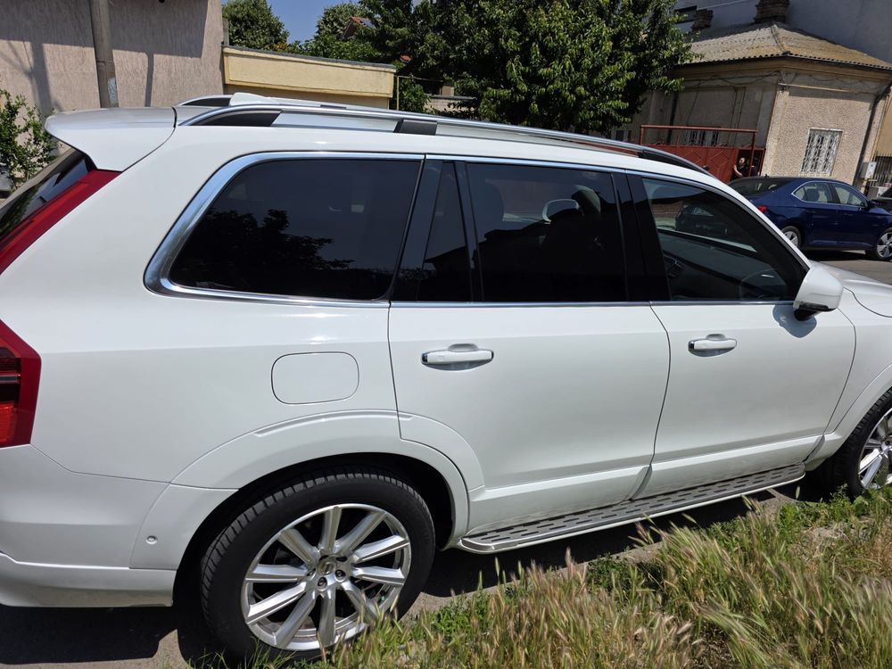 Vand volvo xc 90 stare excelenta