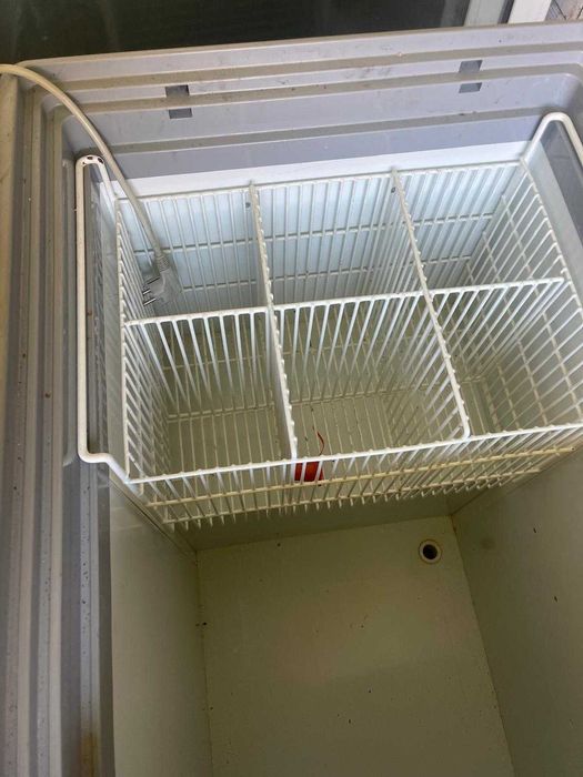 Ladă frigorifică – 381L – Ideală pentru înghețată/magazine