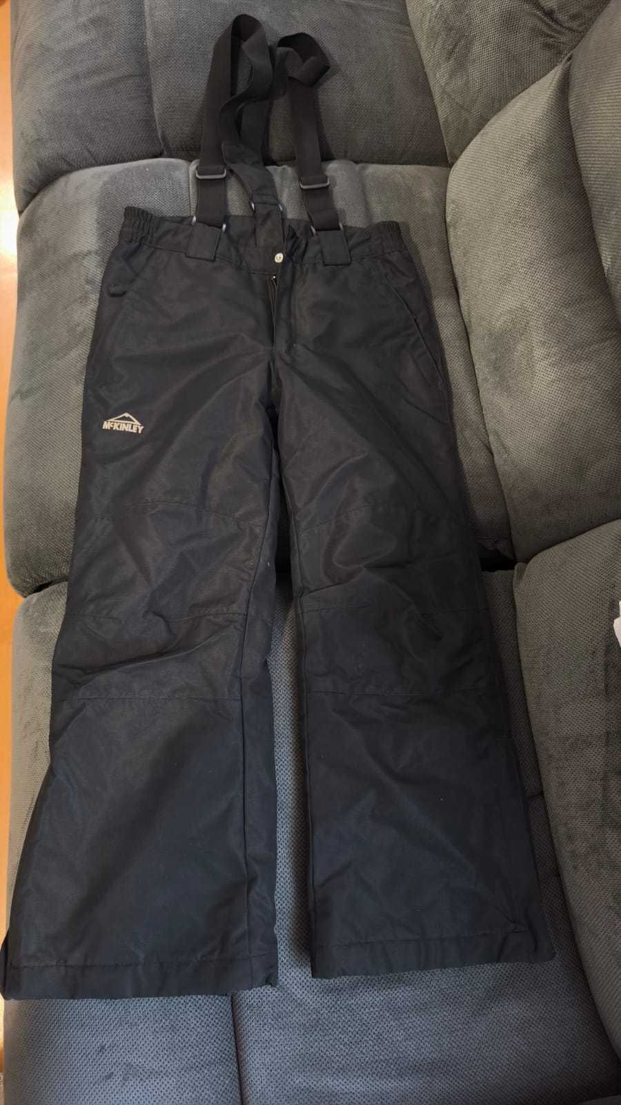 De vanzare pantaloni si geaca ski pentru copii