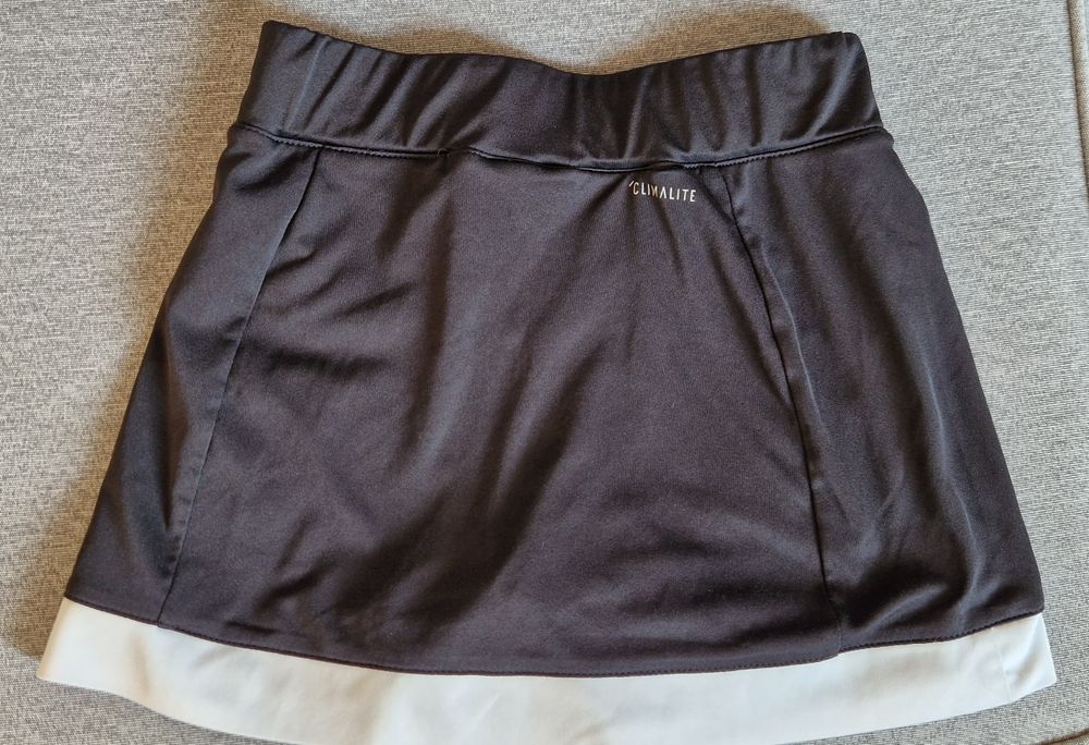 Salopeta NEXT 6ani si fustă pantaloni Adidas