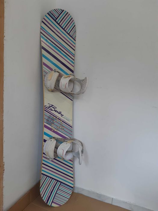 Placa snowboard Burton Feather 153 cm cu legaturi Burton - boots