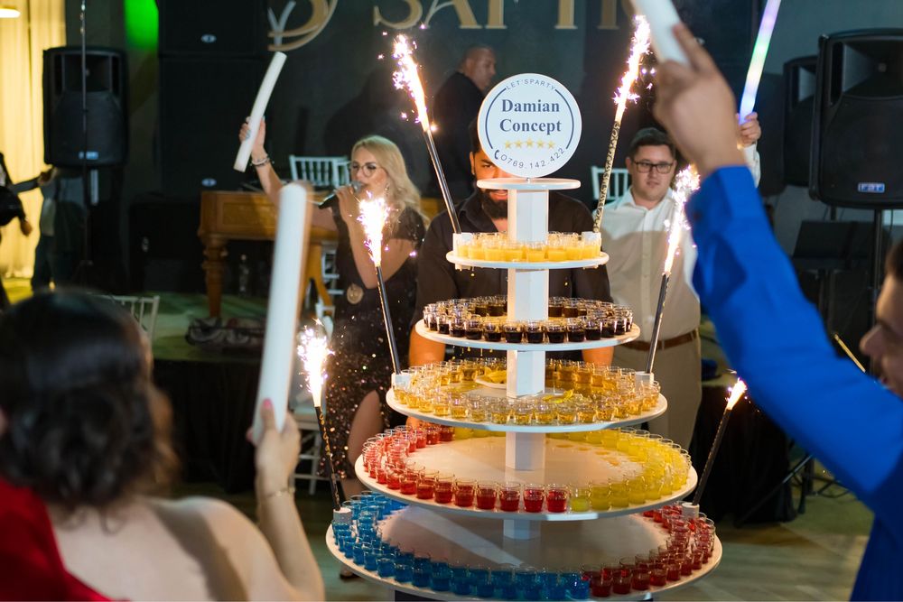 Gelato,donuts & lemonade bar, tort de shoturi si dj