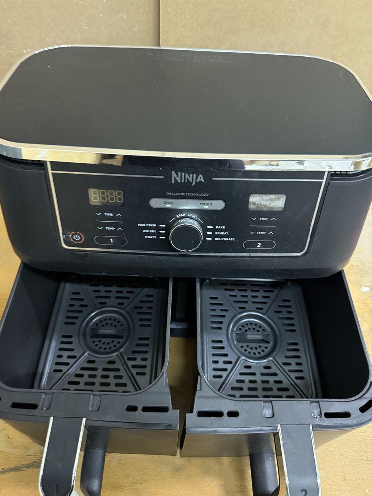 Фритюрник с горещ въздух Ninja Foodi Dual Zone