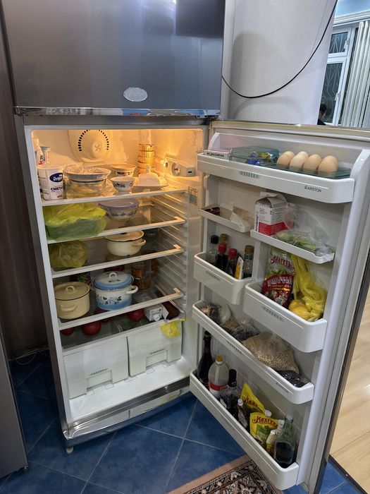 Холодильник Аристон