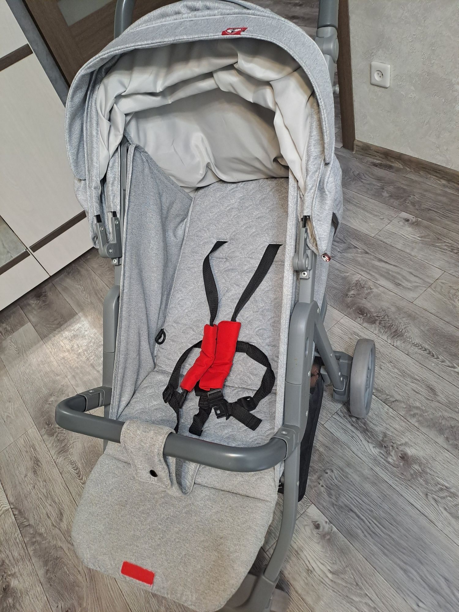 Продам детскую коляску