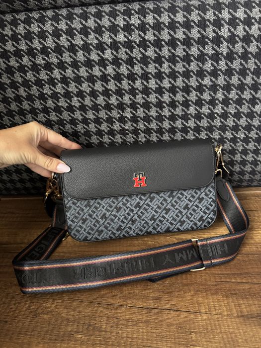 Дамска чанта Tommy Hilfiger