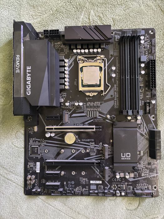 Placa de baza z490 ud cu i5 10400 si placa video gtx 1650super