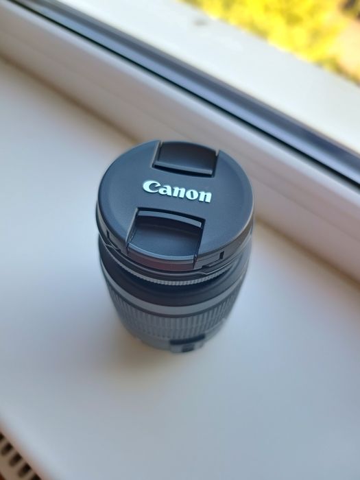 Obiectiv kit Canon 18-55mm f3.5 5.6 DSLR