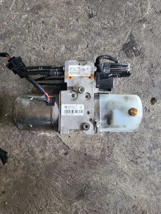 Pompa hidraulica decapotare vw eos an 2010