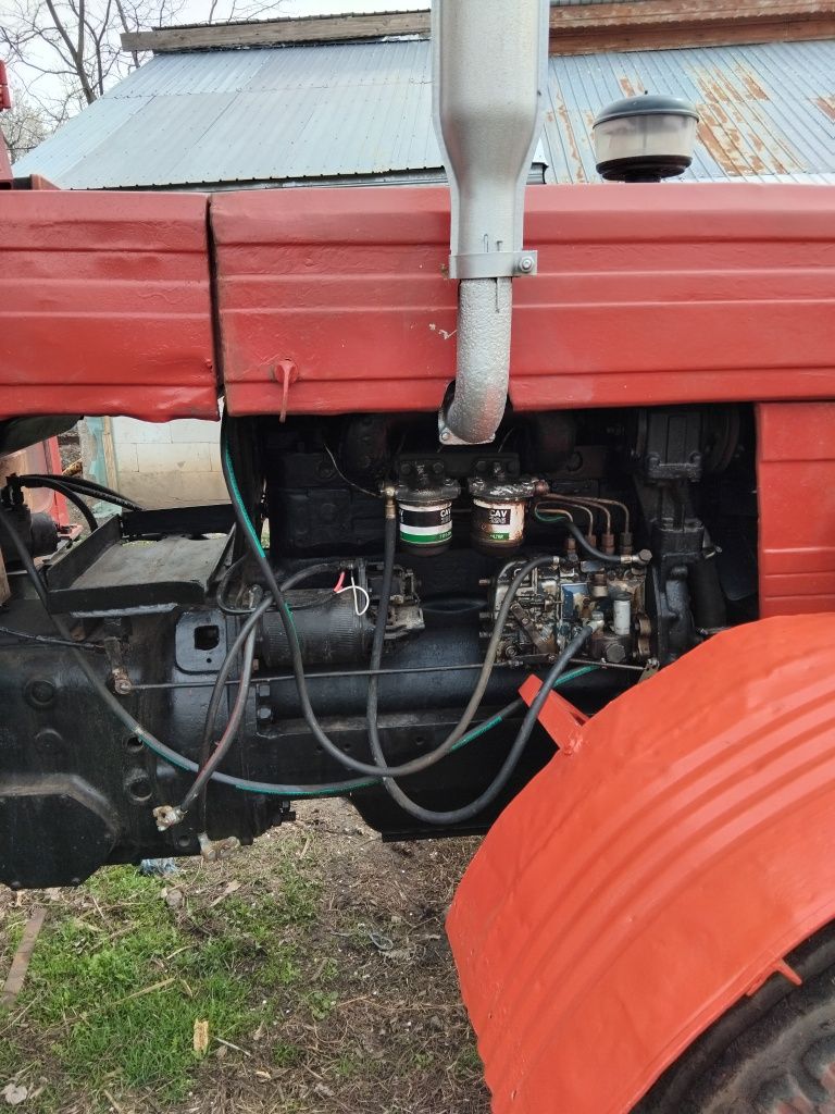 Tractor  650  UTB