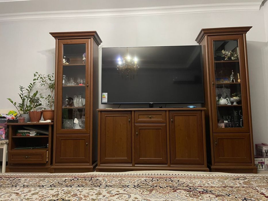 Продается сервант